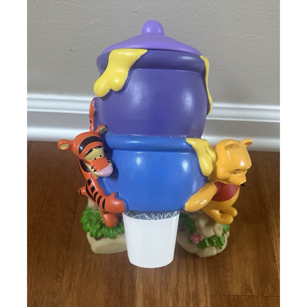 Winnie The Pooh & Tigger - Disney - Dixie Cup Holder/Dispenser - Kid Bathroom